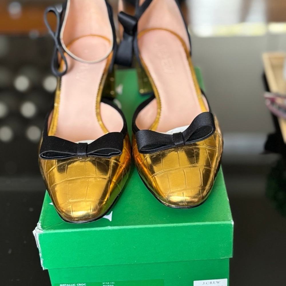 J. Crew Millie Bow Ankle-Strap in Metallic Gold embossed leather, size 9.5, NWT